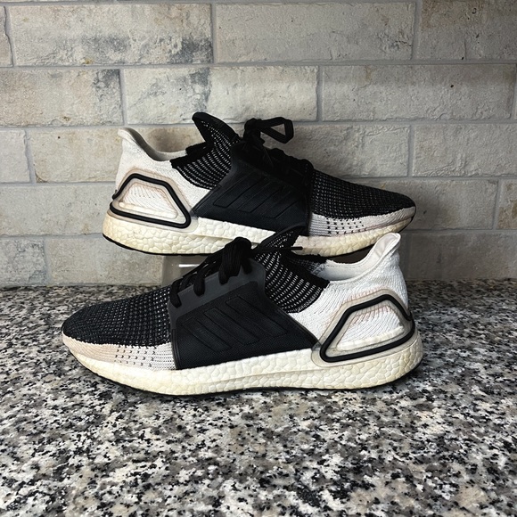 adidas Shoes - Women’s Adidas UltraBoost 19 ’Oreo’ Size 9.5